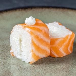 Roll Saumon et Crème de Fromage